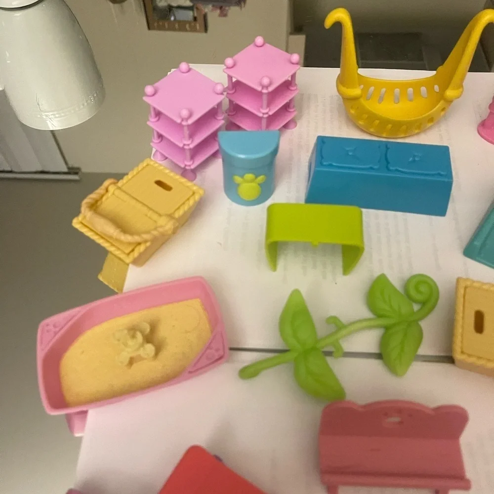 LPS - Littlest Pet Shop Accessories Lot